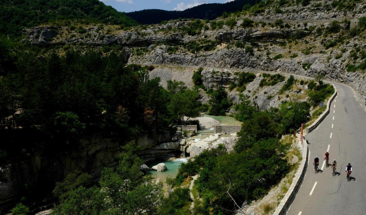 Serre Des Ormes - Cycling, Walking & Running Retreat Salerans Bagian luar foto